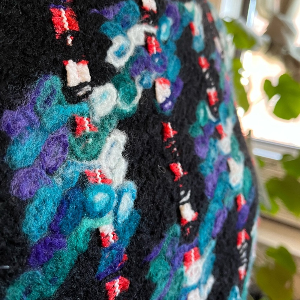 New/ Stripe Pattern Details Drop Shoulder Chunky … - image 3